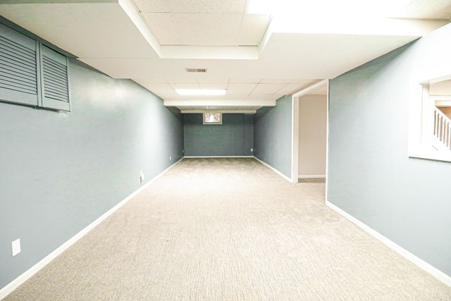 266 Paul Revere Drive, Chesterton, IN 46304