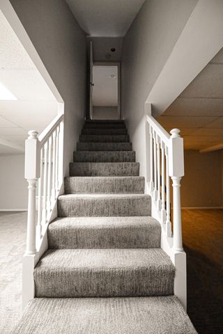 266 Paul Revere Drive, Chesterton, IN 46304