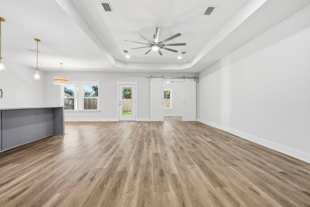 717 Hazel Drive, Fort Walton Beach, FL 32547