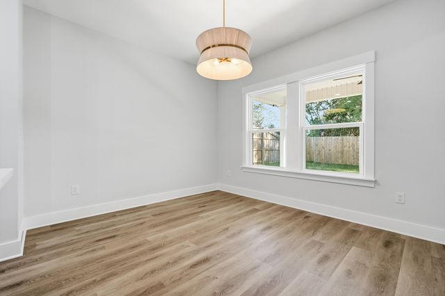 717 Hazel Drive, Fort Walton Beach, FL 32547