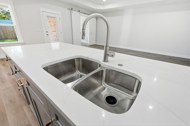 717 Hazel Drive, Fort Walton Beach, FL 32547