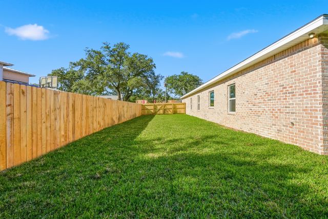 717 Hazel Drive, Fort Walton Beach, FL 32547