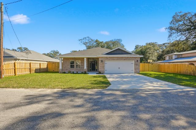 717 Hazel Drive, Fort Walton Beach, FL 32547