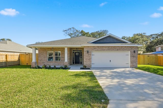 717 Hazel Drive, Fort Walton Beach, FL 32547