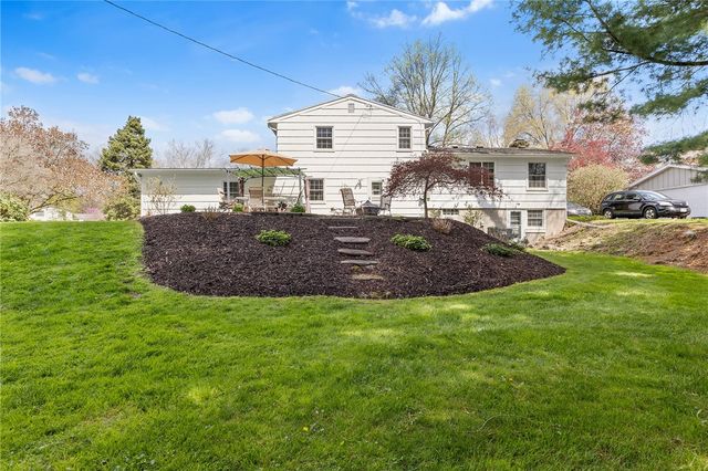 142 Wedgewood Drive, Penfield, NY 14526