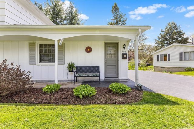 142 Wedgewood Drive, Penfield, NY 14526