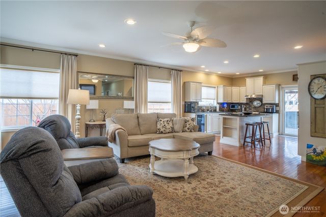318 E Tanglewood Drive, Moses Lake, WA 98837