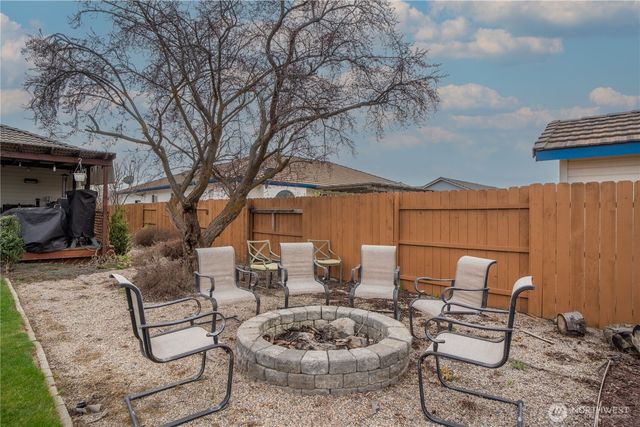 318 E Tanglewood Drive, Moses Lake, WA 98837