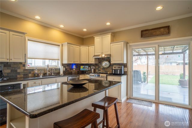 318 E Tanglewood Drive, Moses Lake, WA 98837