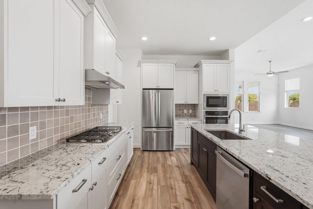 21134 Regal Terrace Drive, Cypress, TX 77433