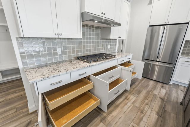 21134 Regal Terrace Drive, Cypress, TX 77433