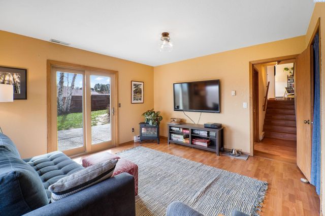 645 Staley Dr, Pullman, WA 99163