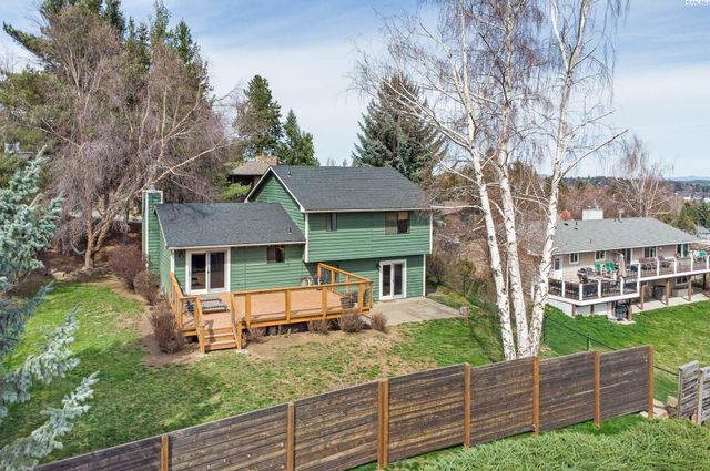 645 Staley Dr, Pullman, WA 99163