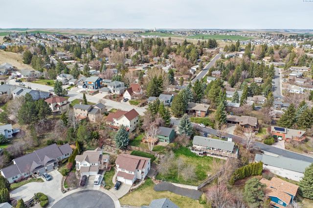 645 Staley Dr, Pullman, WA 99163