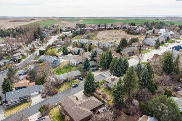 645 Staley Dr, Pullman, WA 99163