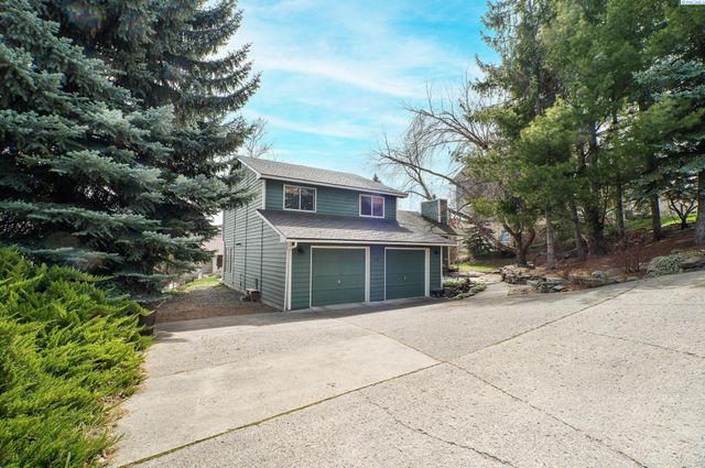645 Staley Dr, Pullman, WA 99163