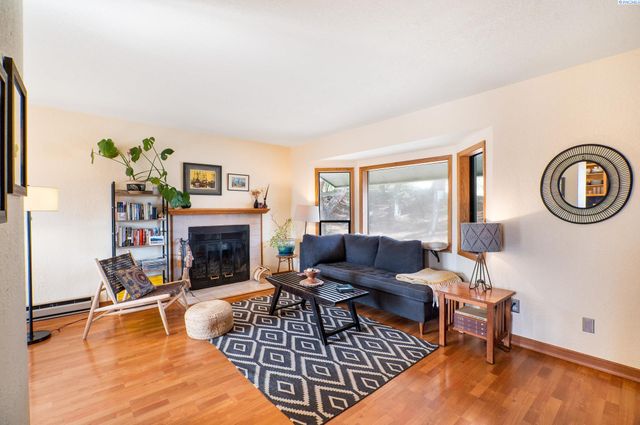 645 Staley Dr, Pullman, WA 99163