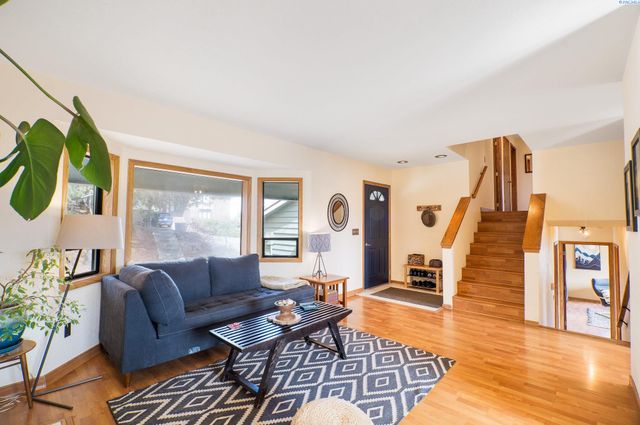 645 Staley Dr, Pullman, WA 99163