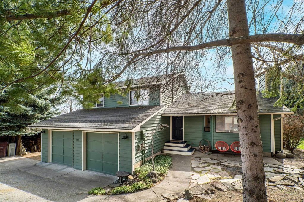 645 Staley Dr, Pullman, WA 99163