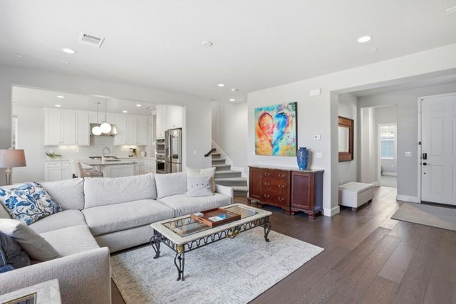 271 10th Street, Marina, CA 93933