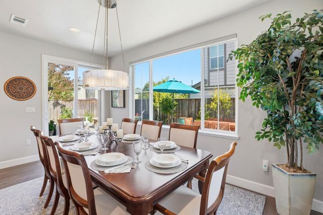 271 10th Street, Marina, CA 93933