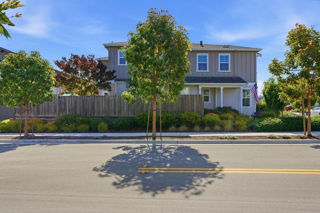 271 10th Street, Marina, CA 93933