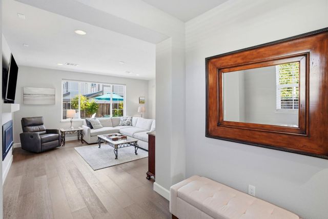 271 10th Street, Marina, CA 93933
