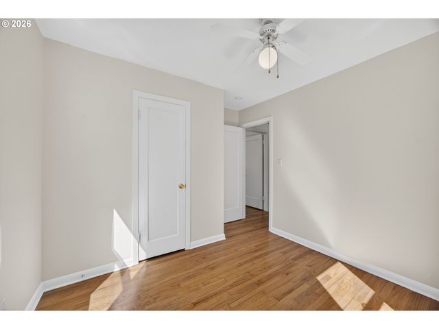 1044 Ne 57TH Ave, Portland, OR 97213