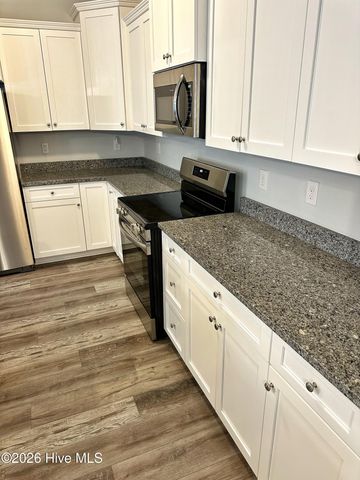 211 Baker Road, Hubert, NC 28539