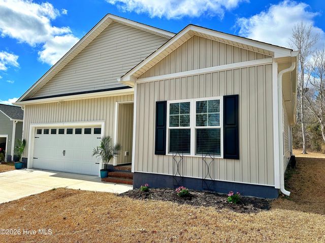 211 Baker Road, Hubert, NC 28539