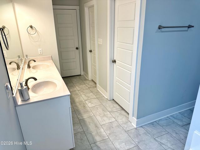 211 Baker Road, Hubert, NC 28539