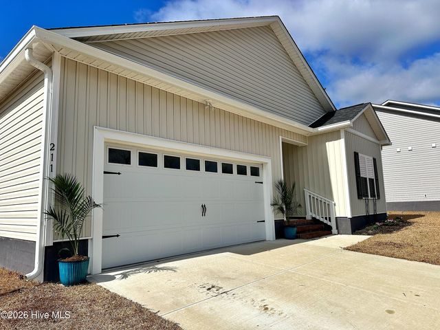 211 Baker Road, Hubert, NC 28539