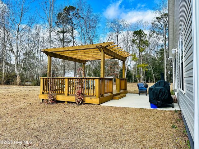 211 Baker Road, Hubert, NC 28539