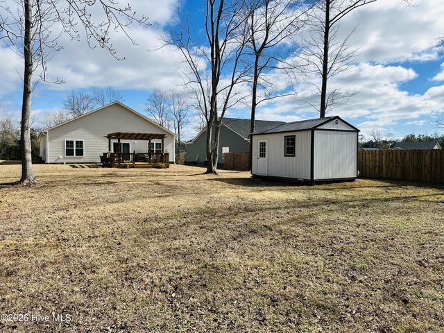 211 Baker Road, Hubert, NC 28539