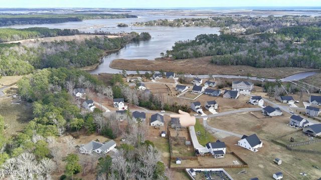 211 Baker Road, Hubert, NC 28539