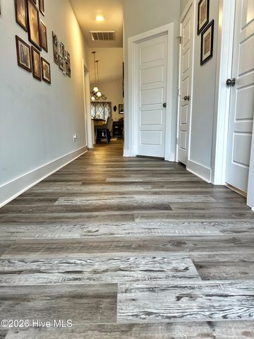 211 Baker Road, Hubert, NC 28539