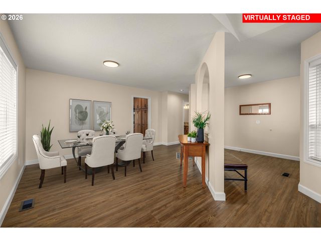 2366 Ne LINDSEY Dr, Hillsboro, OR 97124