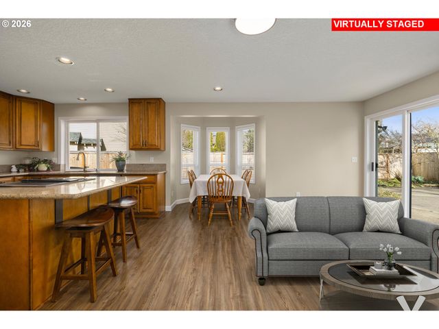 2366 Ne LINDSEY Dr, Hillsboro, OR 97124