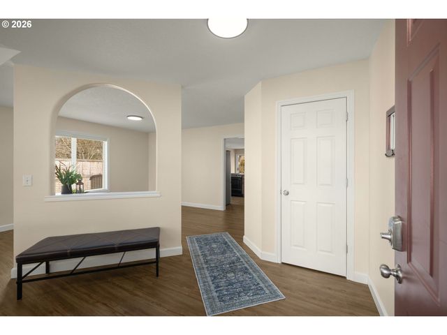 2366 Ne LINDSEY Dr, Hillsboro, OR 97124