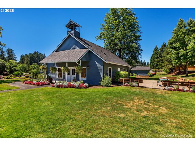 2366 Ne LINDSEY Dr, Hillsboro, OR 97124