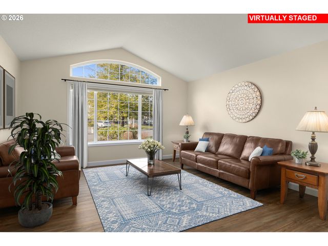 2366 Ne LINDSEY Dr, Hillsboro, OR 97124