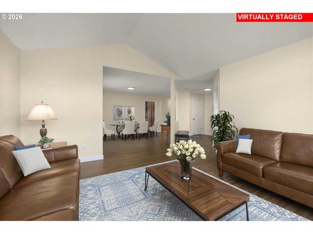 2366 Ne LINDSEY Dr, Hillsboro, OR 97124