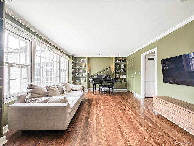 124 Lincoln Avenue, Purchase, NY 10577