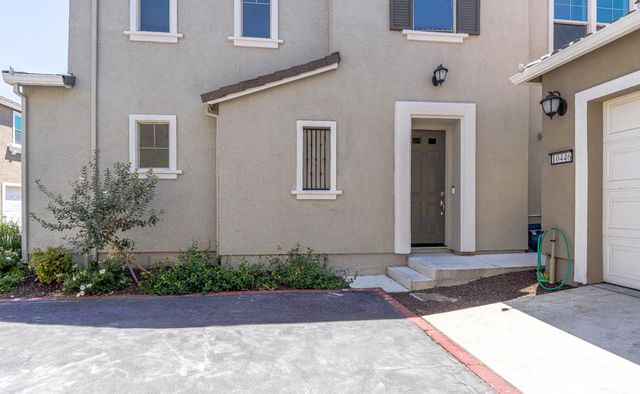 10448 Oboe Way, Elk Grove, CA 95757