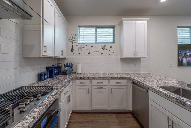 10448 Oboe Way, Elk Grove, CA 95757