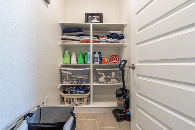 10448 Oboe Way, Elk Grove, CA 95757