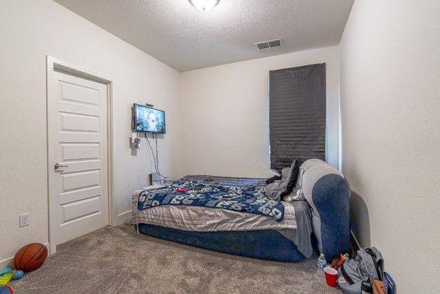 10448 Oboe Way, Elk Grove, CA 95757