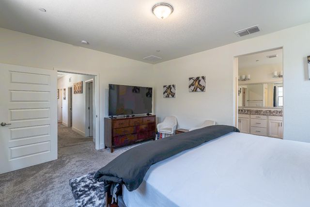 10448 Oboe Way, Elk Grove, CA 95757