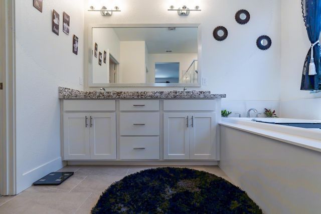 10448 Oboe Way, Elk Grove, CA 95757