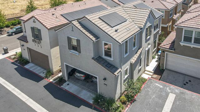 10448 Oboe Way, Elk Grove, CA 95757